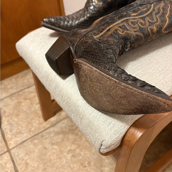 Corral women’s western style tall boot size 9 - Picture 4 of 8